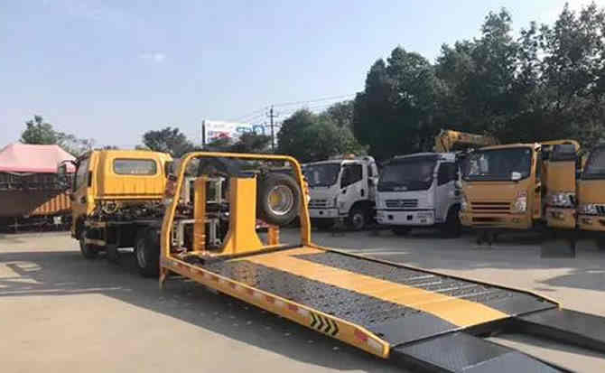 茫崖汽车中途维修案例